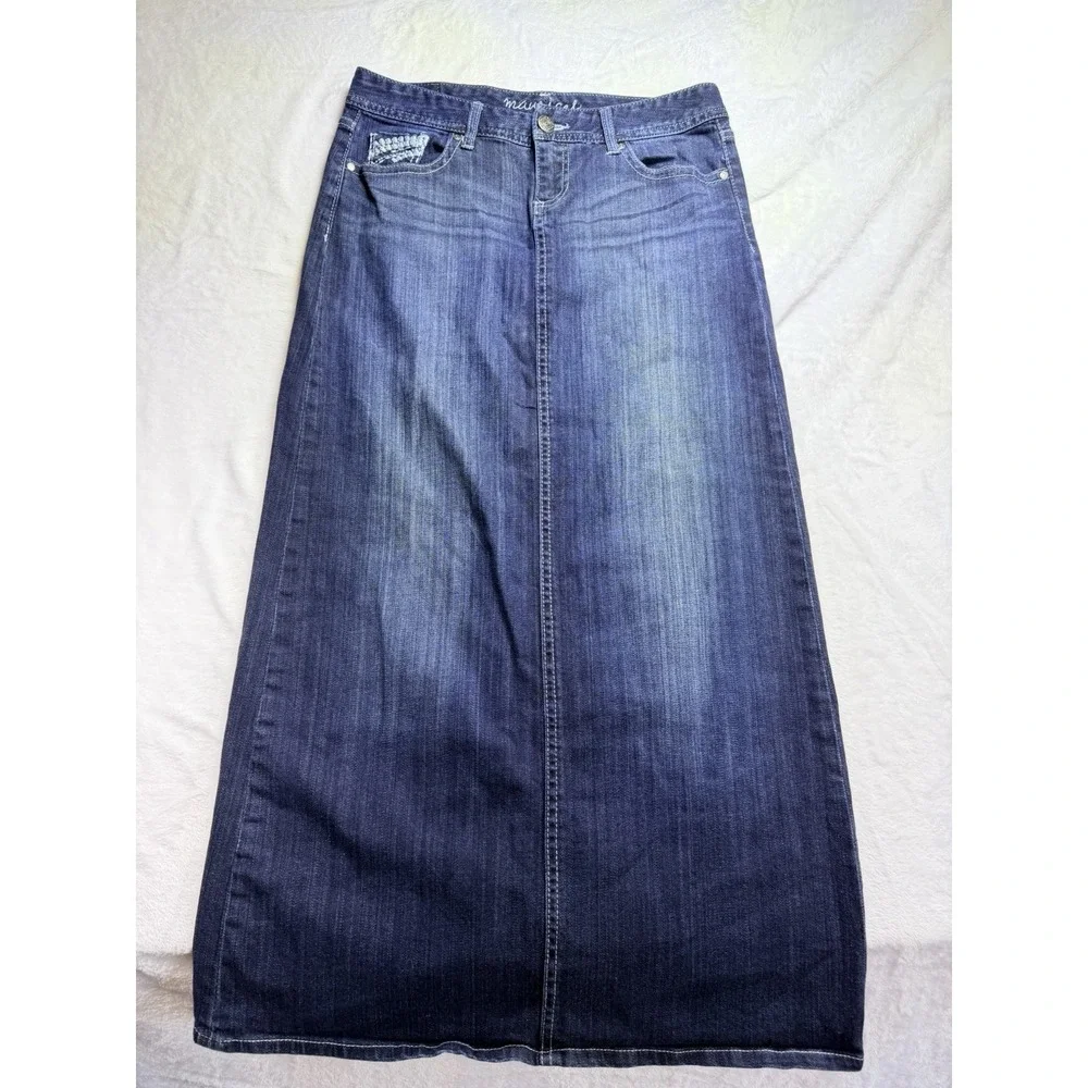 Maurices Dark Wash Denim Maxi Skirt Y2K Boho Embroidered Pockets Size 7/8
